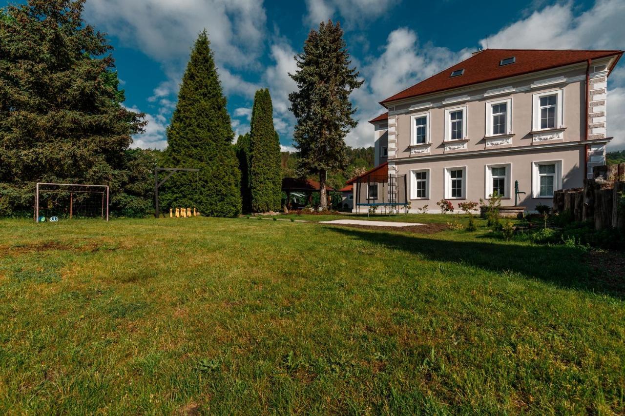 Sherwood Hotel Vojkovice nad Ohří Exteriér fotografie